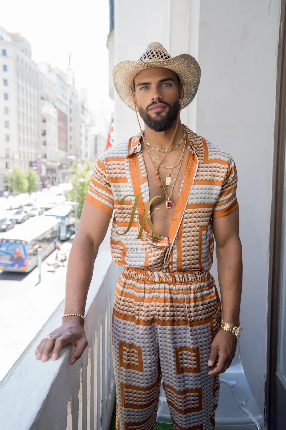 Couple Outfit Inspo – Coordinated Silk Fashion Statement